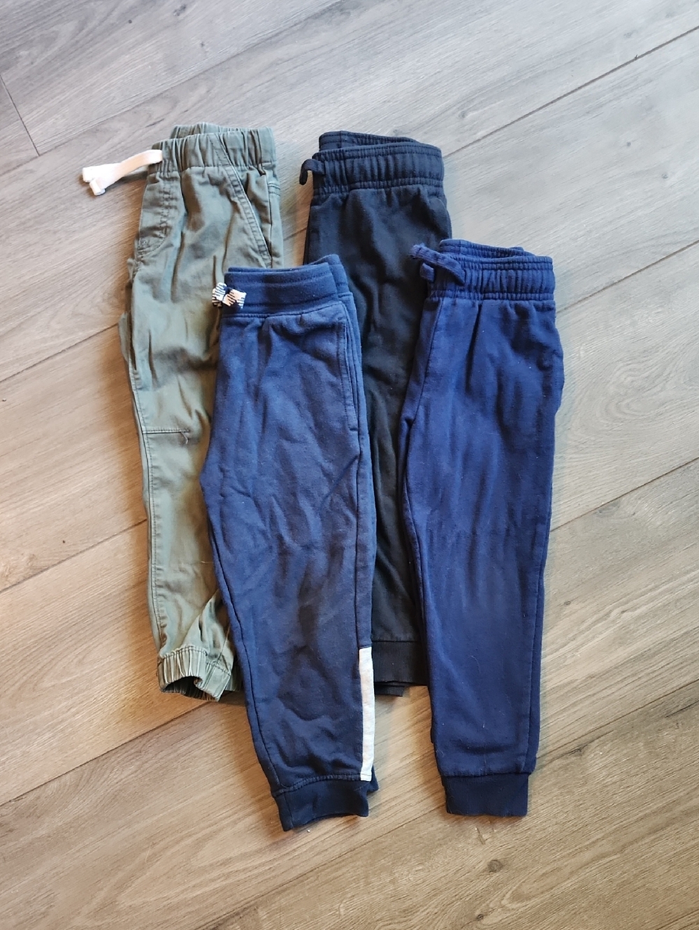 Bundle of Boys Joggers Size 4